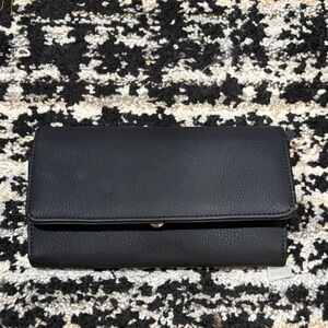 Kohl's Classic Black Clutch